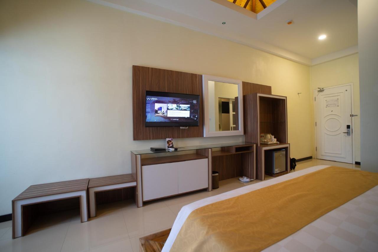 Luminor Hotel Banyuwangi By Wh Kültér fotó