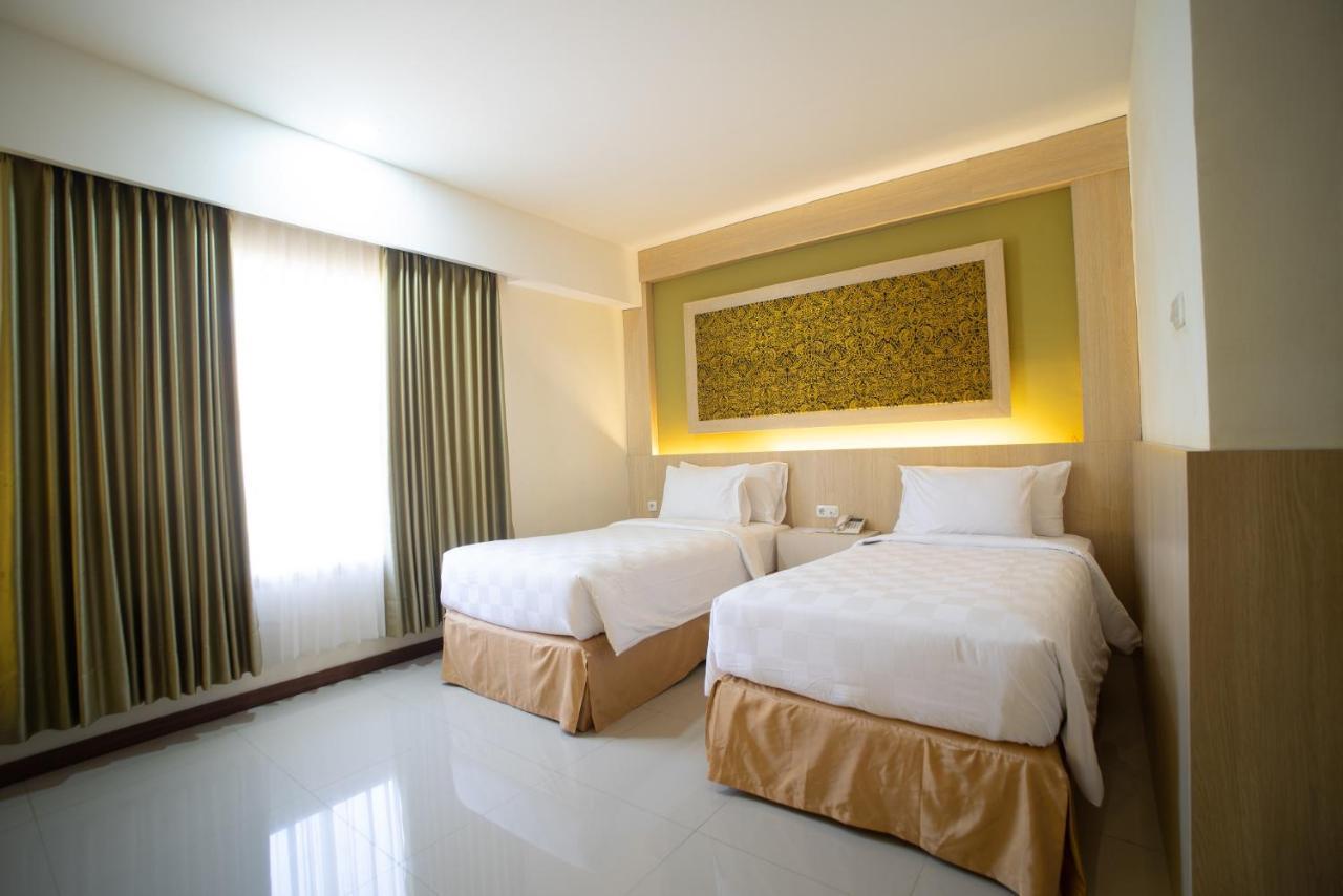 Luminor Hotel Banyuwangi By Wh Kültér fotó